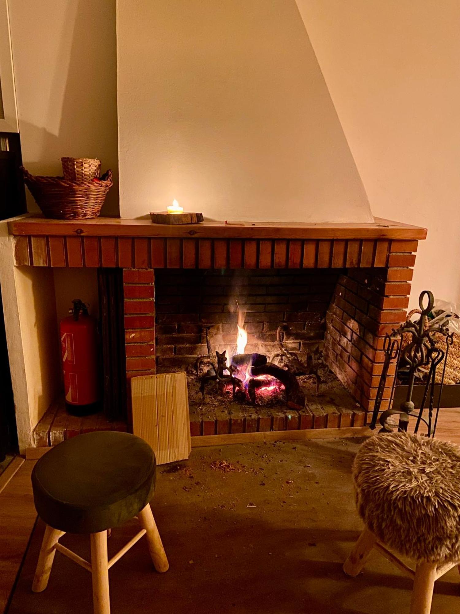 아헤르 Casa Acollidora I Familiar Amb Jardi I Barbacoa 빌라 외부 사진